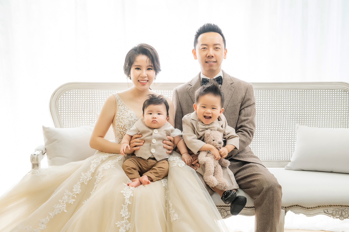 台北全家福照推薦｜沐比專業攝影Monbébé｜清新風格抓週寫真收涎家庭照拍攝心得分享 - kafu.tw