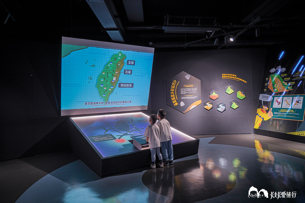 花蓮防災教育館|免門票親子室內景點!五大互動區抱石、滅火體驗超好玩 - 第25張圖