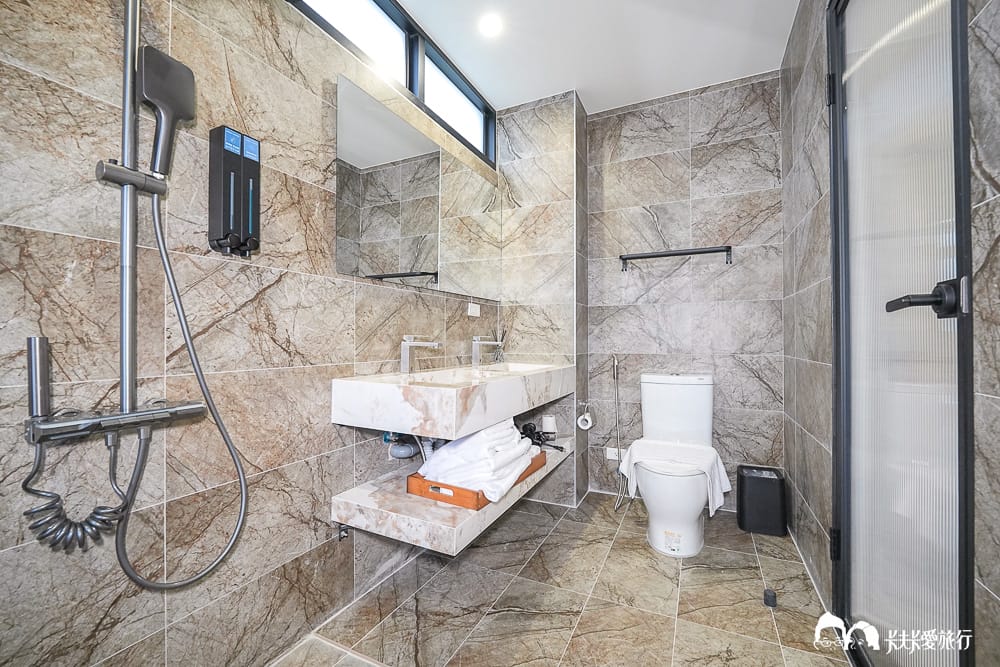 宜蘭親子民宿推薦|止間Villa蜻蜓包棟:三星最美住宿!溜滑梯、戲水池、烤肉 - 第53張圖 宜蘭親子民宿推薦|止間Villa蜻蜓包棟:三星最美住宿!溜滑梯、戲水池、烤肉