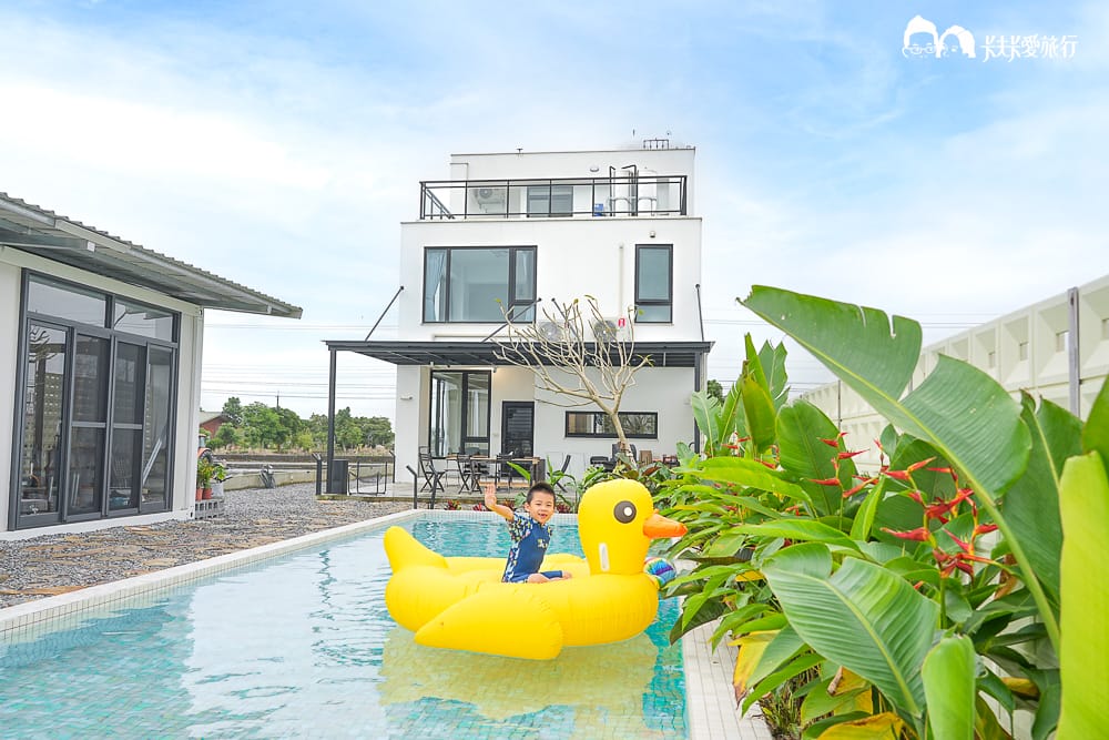 宜蘭親子民宿推薦|止間Villa蜻蜓包棟:三星最美住宿!溜滑梯、戲水池、烤肉 - 第23張圖 宜蘭親子民宿推薦|止間Villa蜻蜓包棟:三星最美住宿!溜滑梯、戲水池、烤肉