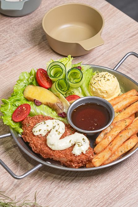 宜蘭早午餐推薦！在地人私藏「笑嗨嗨」創意台式早點＋露營氛圍超Chill菜單