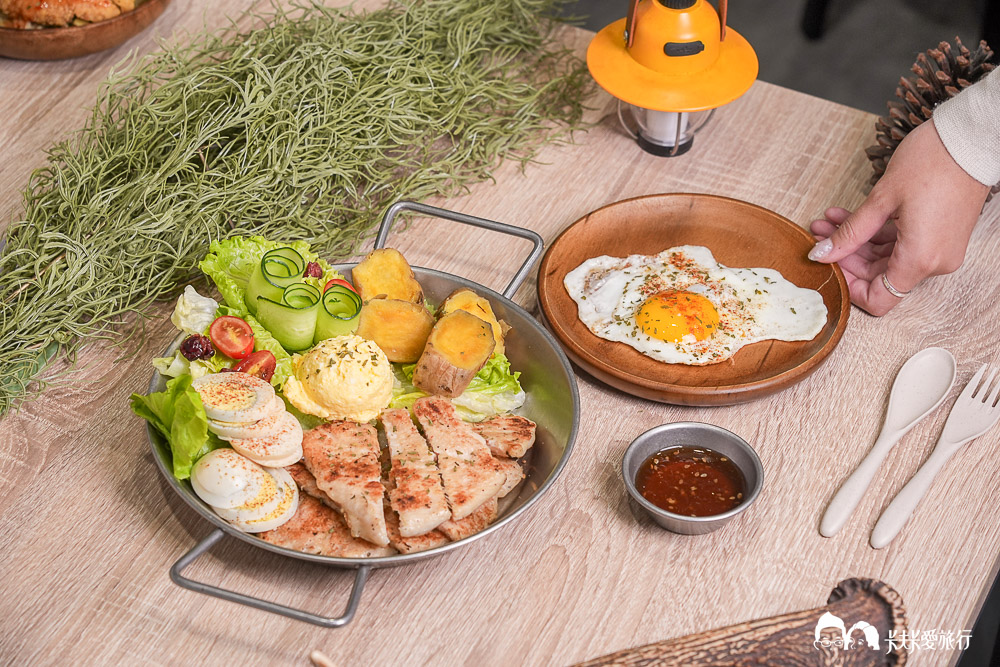 宜蘭早午餐推薦！在地人私藏「笑嗨嗨」創意台式早點＋露營氛圍超Chill菜單