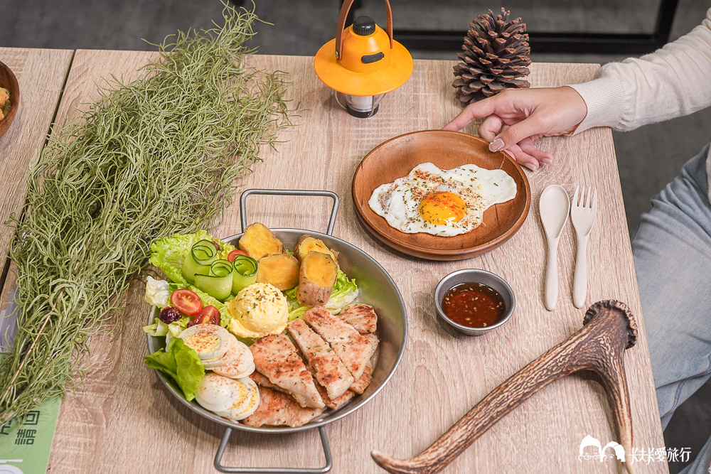 宜蘭早午餐推薦！在地人私藏「笑嗨嗨」創意台式早點＋露營氛圍超Chill菜單