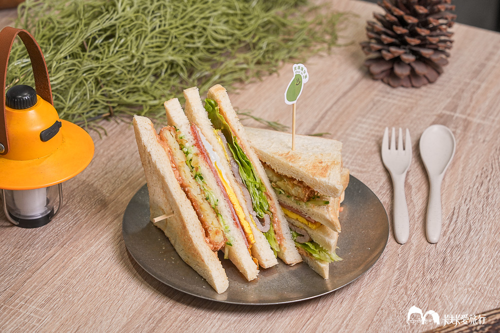 宜蘭早午餐推薦！在地人私藏「笑嗨嗨」創意台式早點＋露營氛圍超Chill菜單