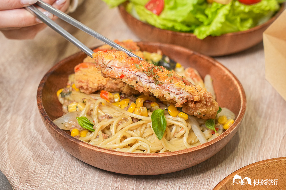 宜蘭早午餐推薦！在地人私藏「笑嗨嗨」創意台式早點＋露營氛圍超Chill菜單