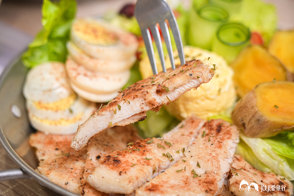 宜蘭早午餐推薦！在地人私藏「笑嗨嗨」創意台式早點＋露營氛圍超Chill菜單