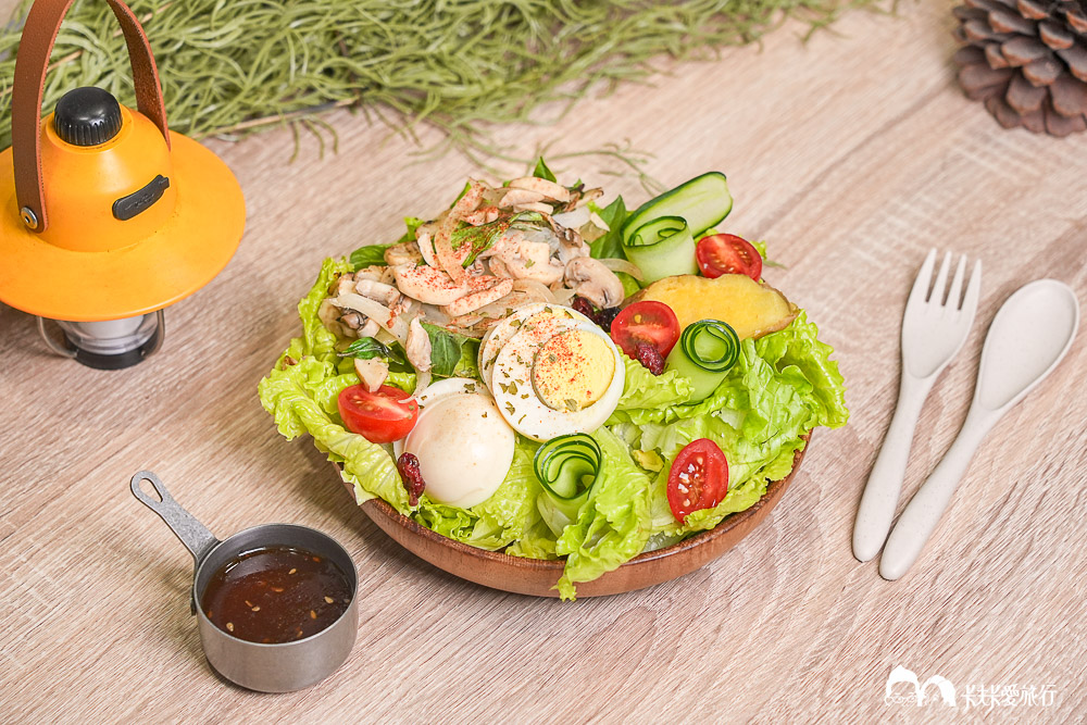 宜蘭早午餐推薦！在地人私藏「笑嗨嗨」創意台式早點＋露營氛圍超Chill菜單