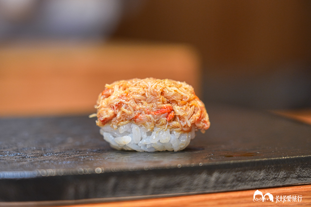 台北東區美食|逸壽司預約制無菜單!北海道活松葉蟹一蟹十吃,國父紀念館站頂級日料推薦 - 第35張圖 台北東區美食|逸壽司預約制無菜單!北海道活松葉蟹一蟹十吃,國父紀念館站頂級日料推薦