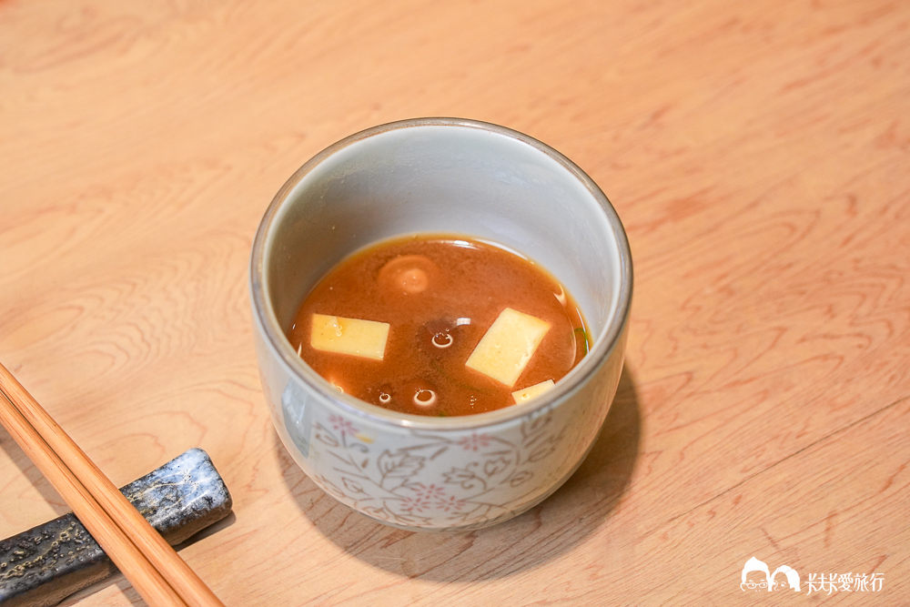 台北東區美食|逸壽司預約制無菜單!北海道活松葉蟹一蟹十吃,國父紀念館站頂級日料推薦 - 第49張圖 台北東區美食|逸壽司預約制無菜單!北海道活松葉蟹一蟹十吃,國父紀念館站頂級日料推薦