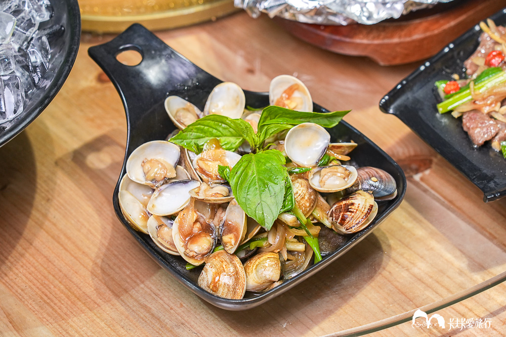 宜蘭頭城美食｜青雲80海鮮餐廳評價：在地推薦高CP值快炒烤魚菜單與停車