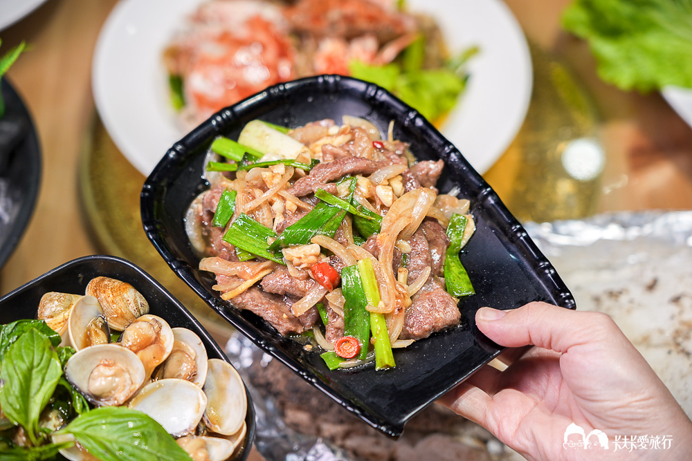 宜蘭頭城美食｜青雲80海鮮餐廳評價：在地推薦高CP值快炒烤魚菜單與停車