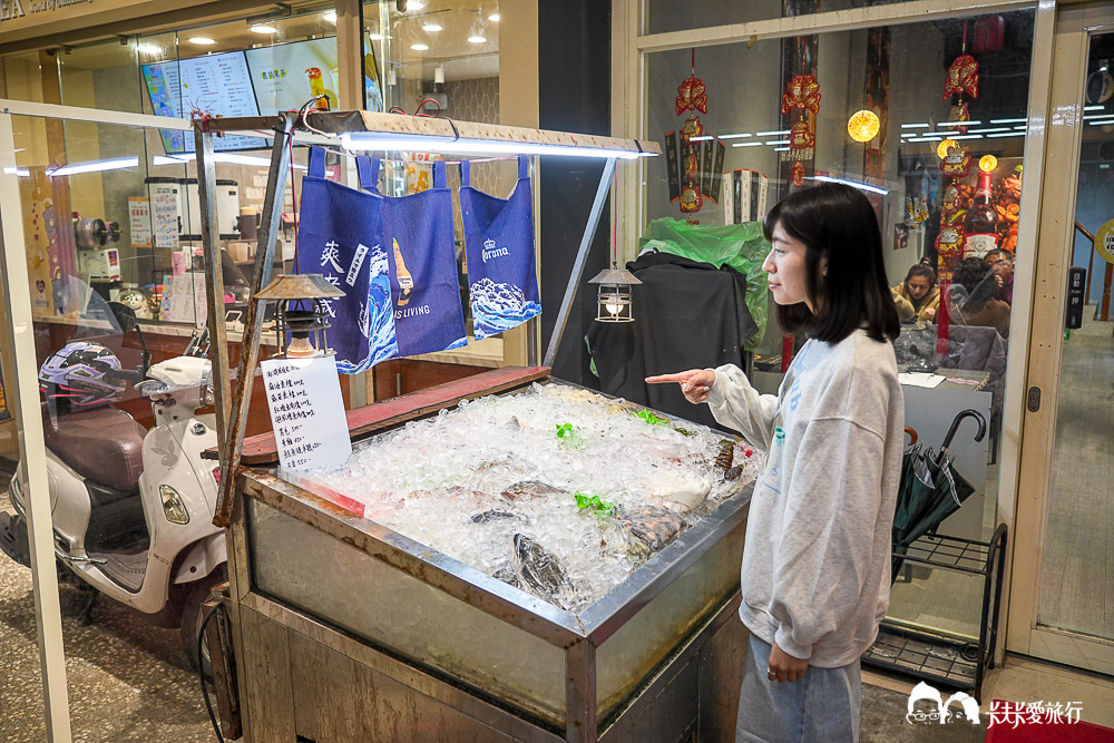 宜蘭頭城美食｜青雲80海鮮餐廳評價：在地推薦高CP值快炒烤魚菜單與停車