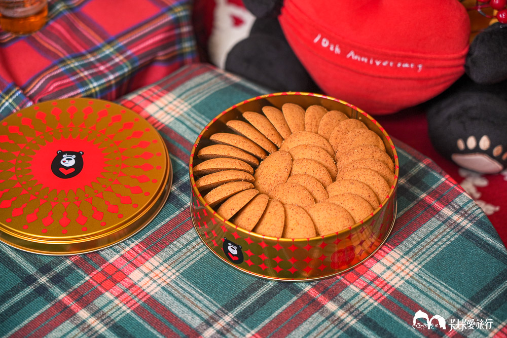 台中伴手禮推薦》鴻鼎菓子豐原旗艦店必買攻略!過年禮盒首選烏魚子曲奇、堅果塔價格 - 第49張圖 台中伴手禮推薦》鴻鼎菓子豐原旗艦店必買攻略!過年禮盒首選烏魚子曲奇、堅果塔價格