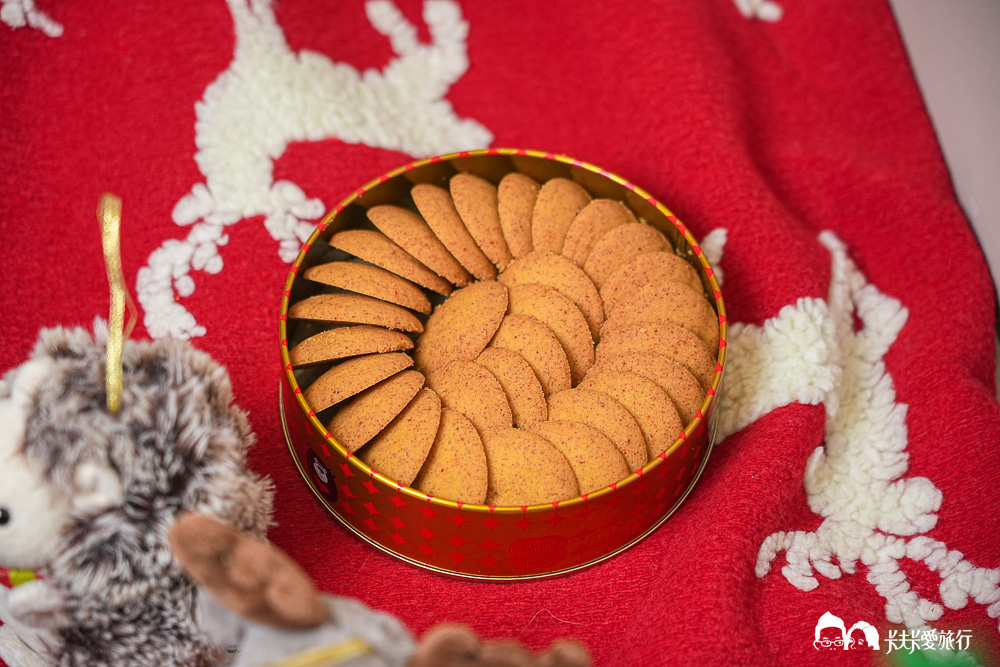 台中伴手禮推薦》鴻鼎菓子豐原旗艦店必買攻略!過年禮盒首選烏魚子曲奇、堅果塔價格 - 第28張圖 台中伴手禮推薦》鴻鼎菓子豐原旗艦店必買攻略!過年禮盒首選烏魚子曲奇、堅果塔價格