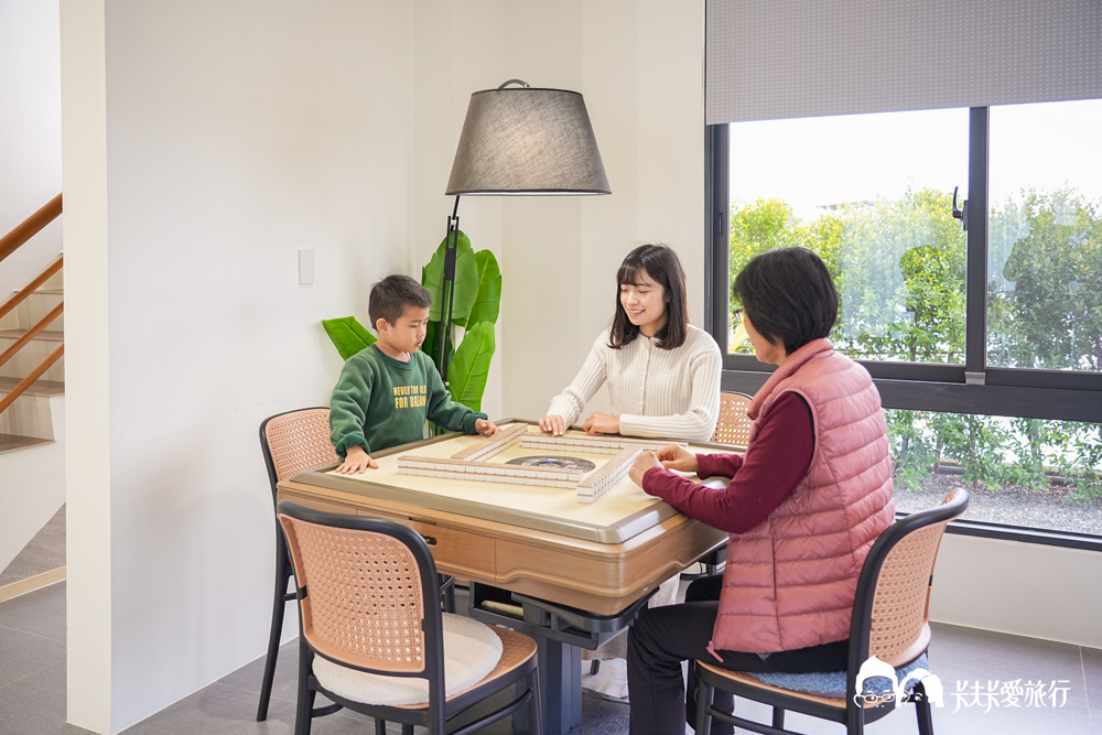 宜蘭包棟民宿|裏白VILLA|田野間的純白渡假秘境!KTV視聽室與戲水池 - 第14張圖 宜蘭包棟民宿|裏白VILLA|田野間的純白渡假秘境!KTV視聽室與戲水池