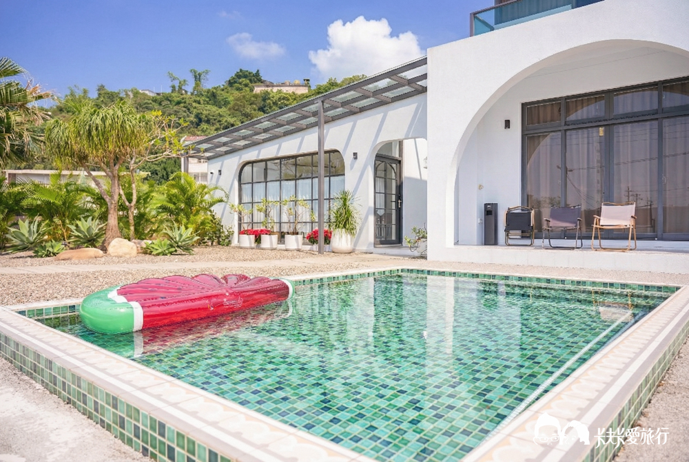 宜蘭包棟民宿|裏白VILLA|田野間的純白渡假秘境!KTV視聽室與戲水池 - 第5張圖 宜蘭包棟民宿|裏白VILLA|田野間的純白渡假秘境!KTV視聽室與戲水池