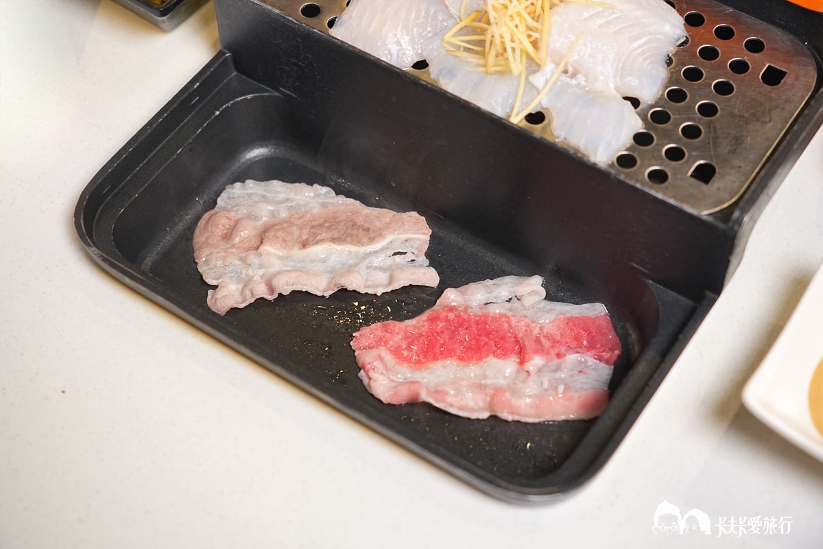 板橋府中站美食推薦｜一鍋三饗迴轉火鍋自助吧＋三種吃法一次滿足價格菜單