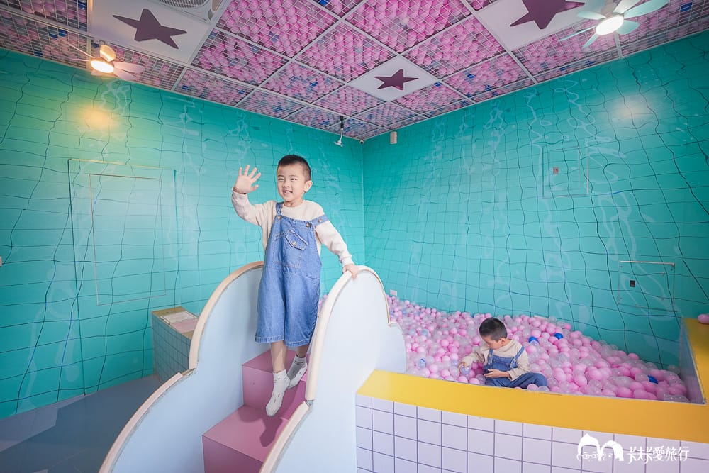 礁溪景點|兔子迷宮礁溪浴場:粉紅城堡超夢幻!玩遍哈比村、天空之鏡,2026最新菜單門票價位 - 第25張圖 礁溪景點|兔子迷宮礁溪浴場:粉紅城堡超夢幻!玩遍哈比村、天空之鏡,2026最新菜單門票價位