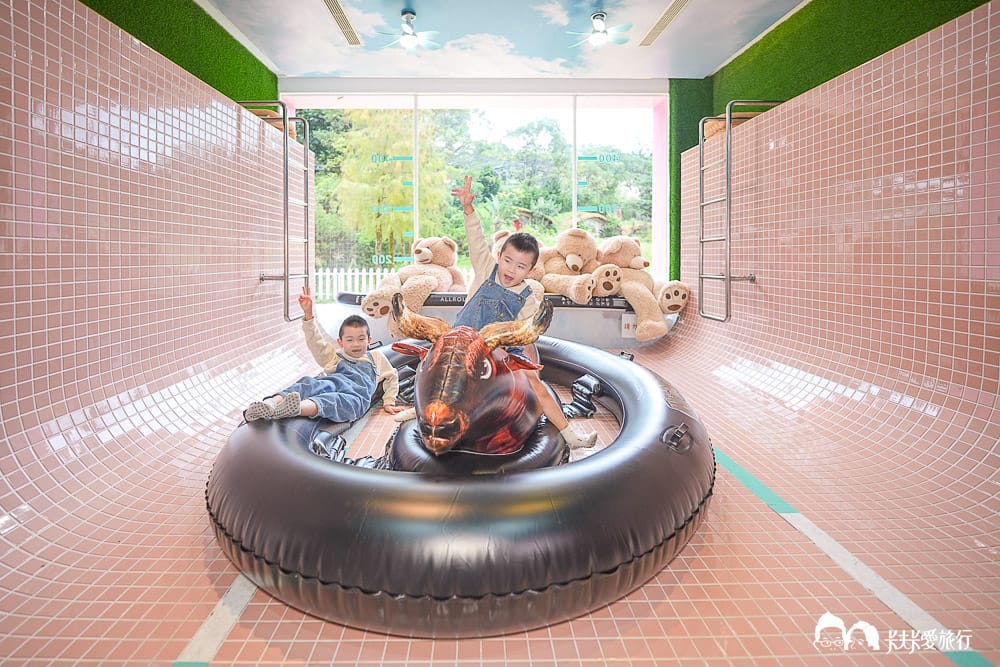 礁溪景點|兔子迷宮礁溪浴場:粉紅城堡超夢幻!玩遍哈比村、天空之鏡,2026最新菜單門票價位 - 第21張圖 礁溪景點|兔子迷宮礁溪浴場:粉紅城堡超夢幻!玩遍哈比村、天空之鏡,2026最新菜單門票價位