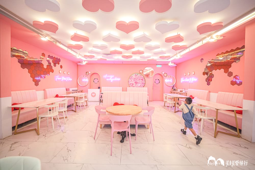 礁溪景點|兔子迷宮礁溪浴場:粉紅城堡超夢幻!玩遍哈比村、天空之鏡,2026最新菜單門票價位 - 第15張圖 礁溪景點|兔子迷宮礁溪浴場:粉紅城堡超夢幻!玩遍哈比村、天空之鏡,2026最新菜單門票價位