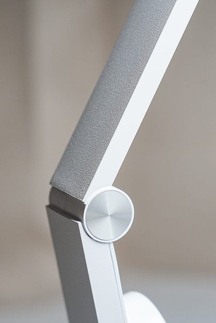 CHIMEI奇美旋境悅眼LED護眼檯燈｜適合全家人的檯燈推薦，優點缺點心得評價