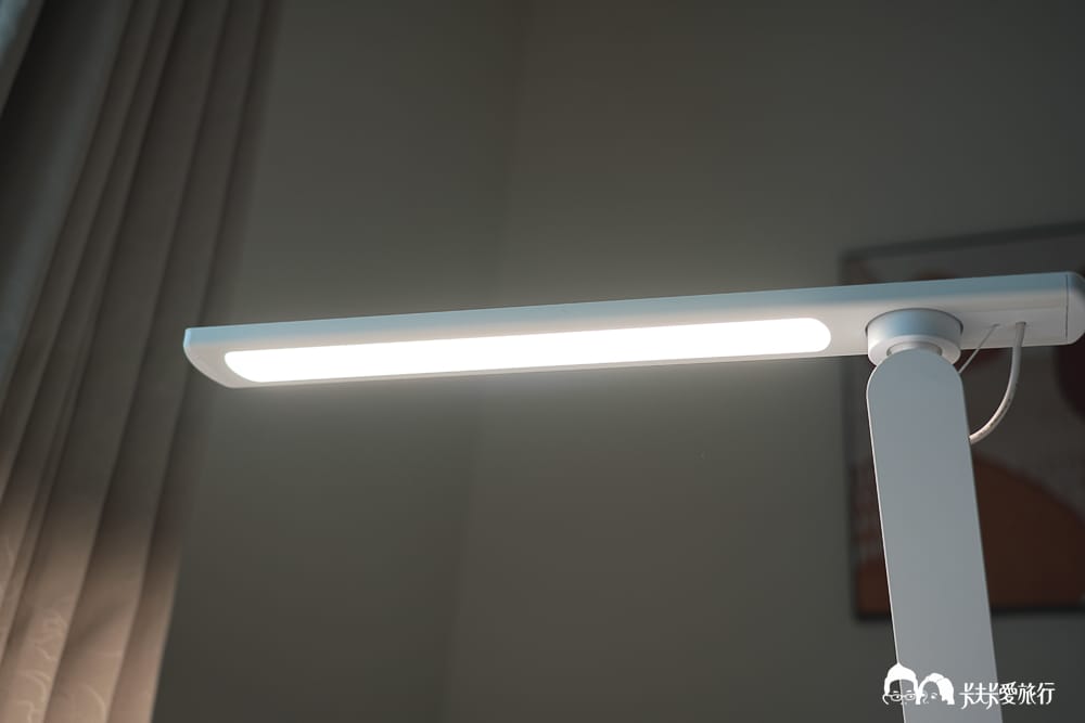 CHIMEI奇美旋境悅眼LED護眼檯燈｜適合全家人的檯燈推薦，優點缺點心得評價