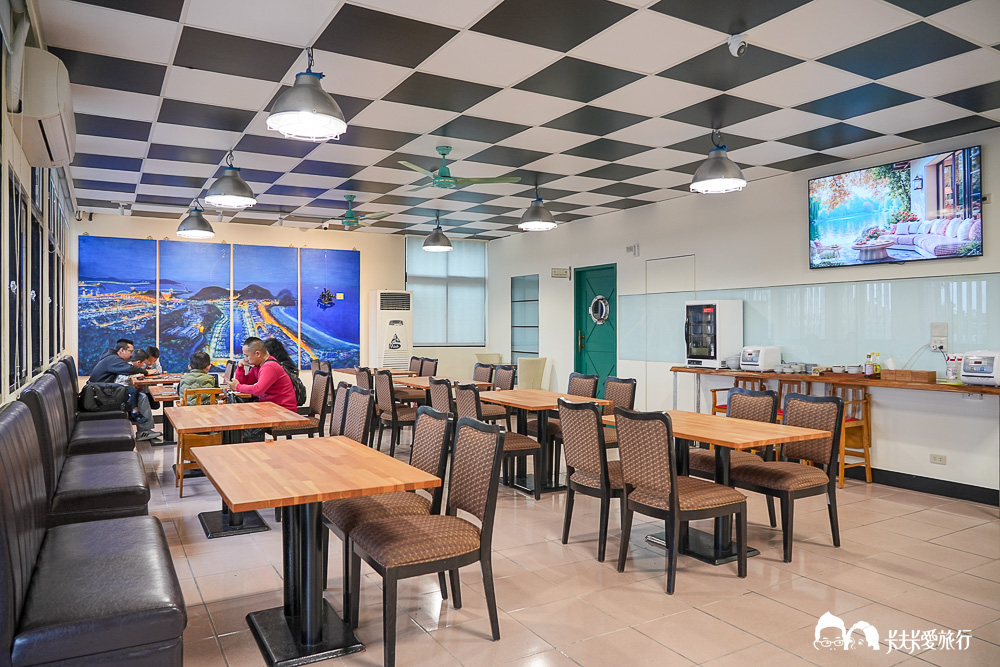 宜蘭冬山-春不老驛站牛肉麵｜藏在自來水廠老建築裡的航海魂菜單與評價