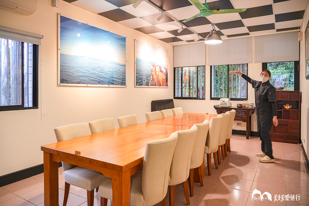 宜蘭冬山-春不老驛站牛肉麵｜藏在自來水廠老建築裡的航海魂菜單與評價