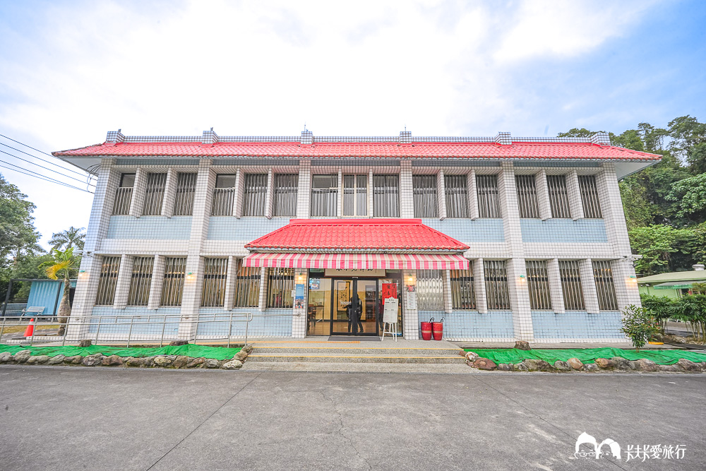 宜蘭冬山-春不老驛站牛肉麵｜藏在自來水廠老建築裡的航海魂菜單與評價