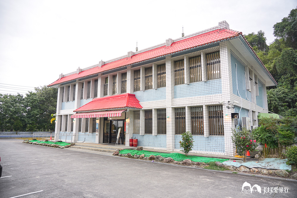 宜蘭冬山-春不老驛站牛肉麵｜藏在自來水廠老建築裡的航海魂菜單與評價