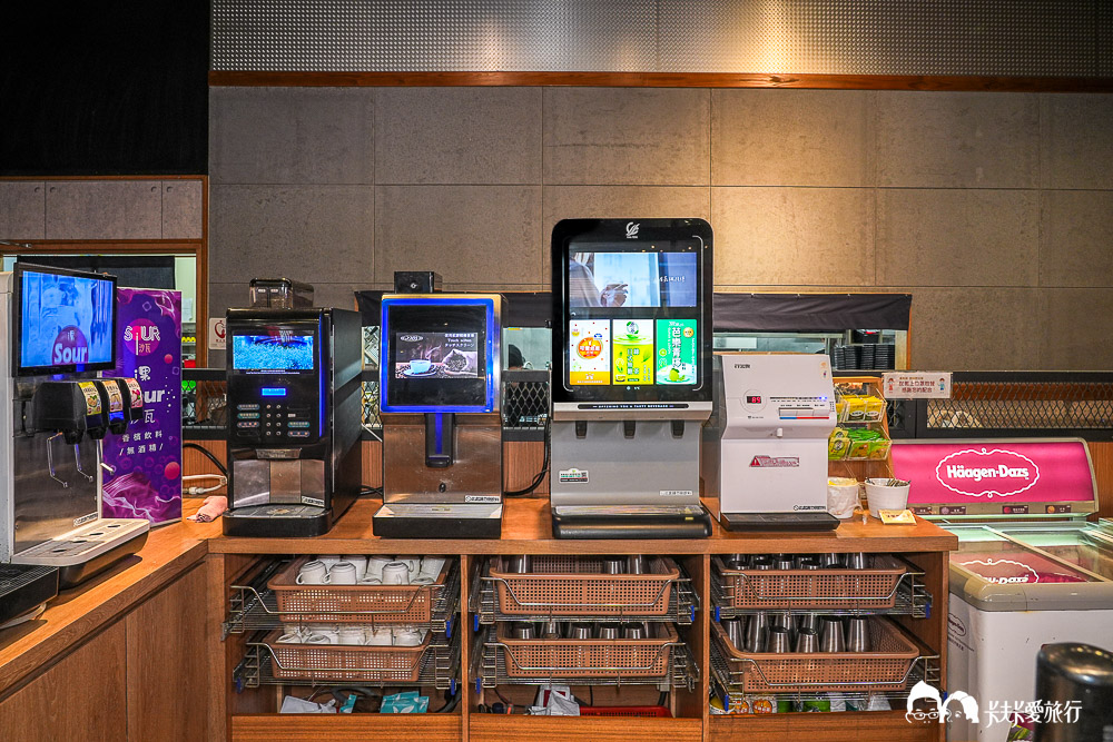 宜蘭火鍋吃到飽｜糧倉1號麻辣鴛鴦鍋｜超狂自助吧哈根達斯、和牛、啤酒隨你吃菜單價位！