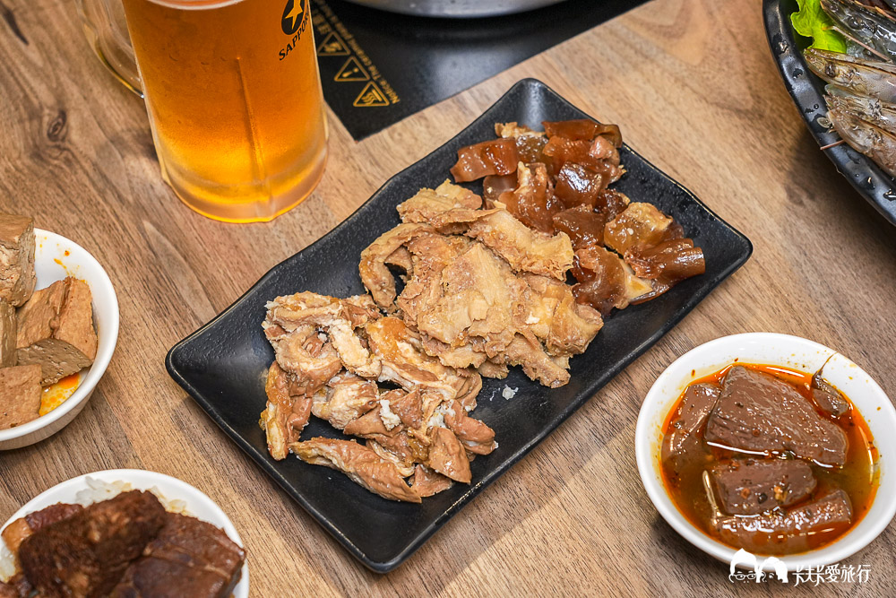 宜蘭火鍋吃到飽｜糧倉1號麻辣鴛鴦鍋｜超狂自助吧哈根達斯、和牛、啤酒隨你吃菜單價位！