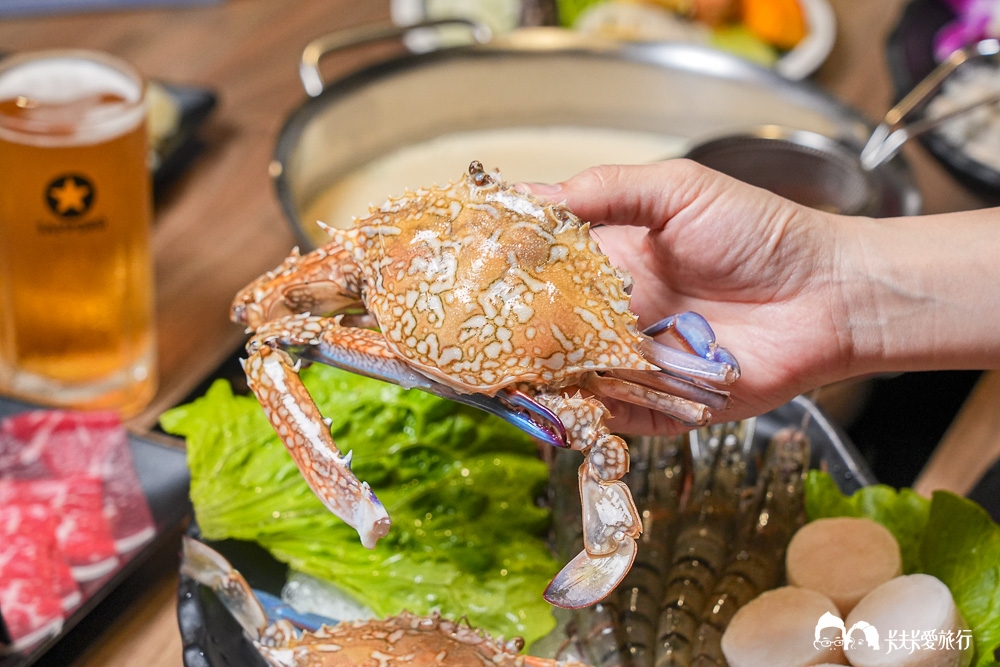 宜蘭火鍋吃到飽｜糧倉1號麻辣鴛鴦鍋｜超狂自助吧哈根達斯、和牛、啤酒隨你吃菜單價位！