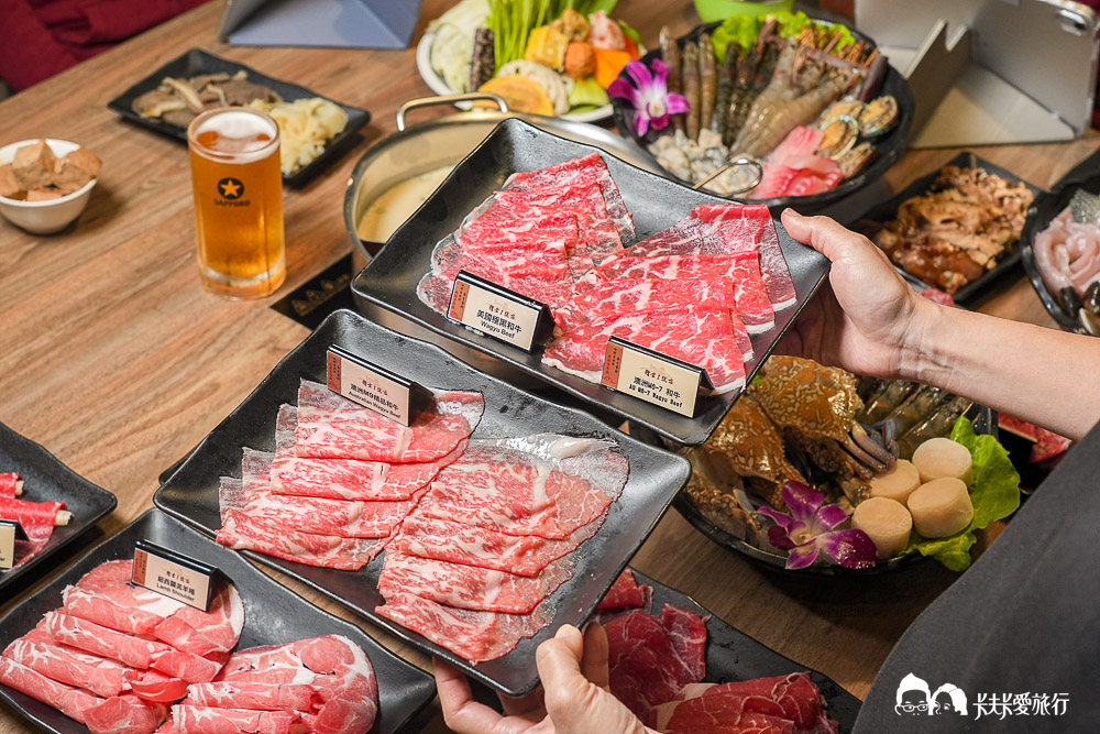 宜蘭火鍋吃到飽｜糧倉1號麻辣鴛鴦鍋｜超狂自助吧哈根達斯、和牛、啤酒隨你吃菜單價位！