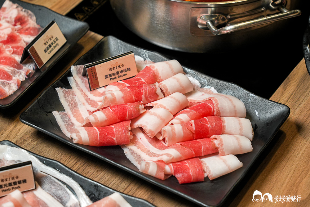 宜蘭火鍋吃到飽｜糧倉1號麻辣鴛鴦鍋｜超狂自助吧哈根達斯、和牛、啤酒隨你吃菜單價位！