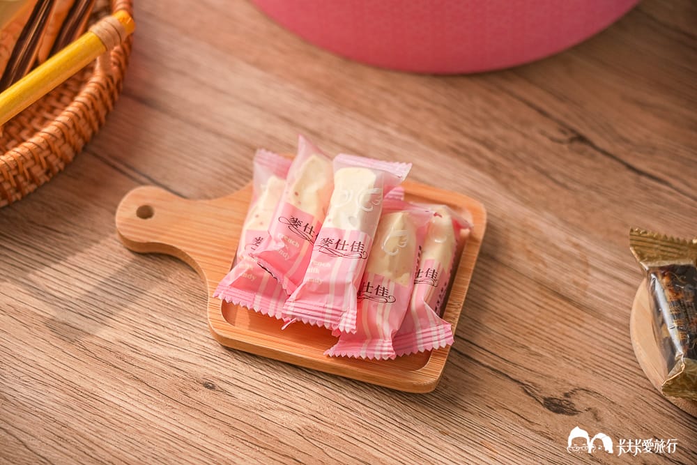 麥仕佳烘焙坊-過年送禮年節伴手禮推薦！干貝肉圓酥富貴禮盒開箱評價