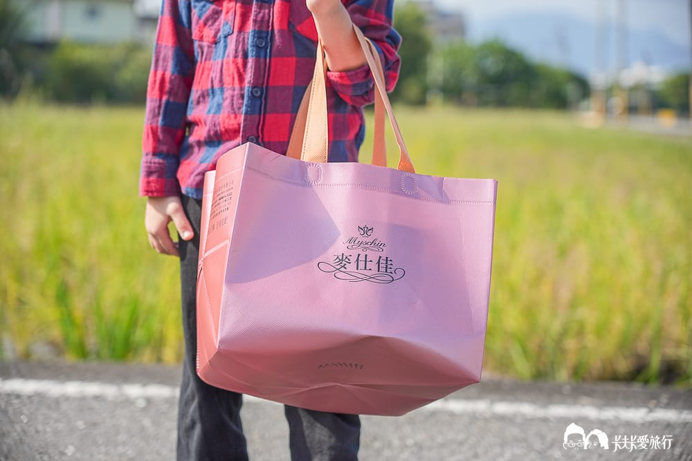 麥仕佳烘焙坊-過年送禮年節伴手禮推薦！干貝肉圓酥富貴禮盒開箱評價