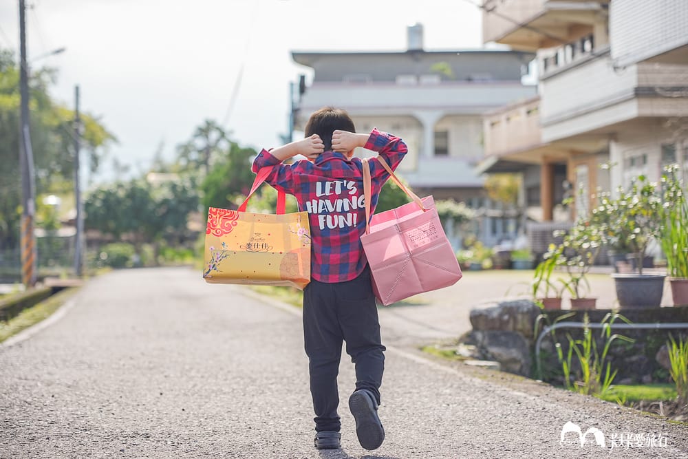 麥仕佳烘焙坊-過年送禮年節伴手禮推薦！干貝肉圓酥富貴禮盒開箱評價