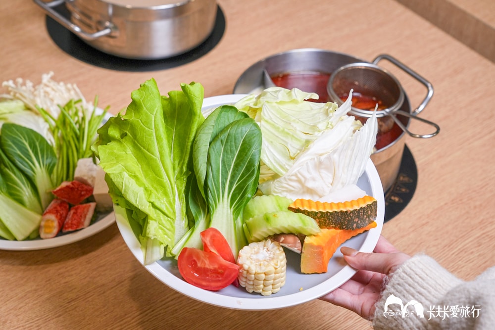 宜蘭羅東吃到飽火鍋！六號糧倉精緻鍋物，麻辣鍋配澎湃自助吧菜單價位