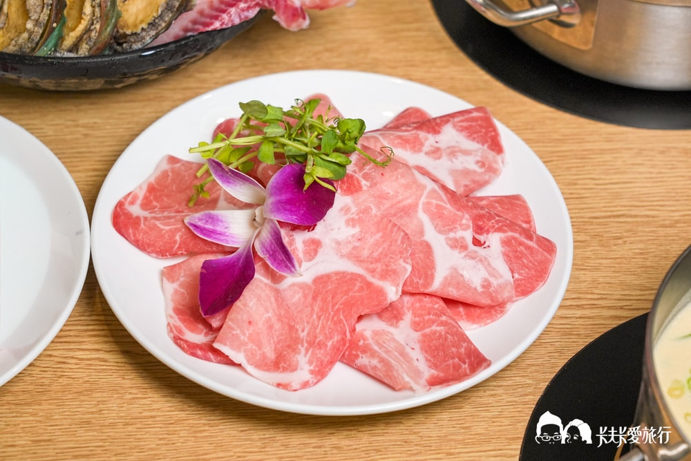宜蘭羅東吃到飽火鍋！六號糧倉精緻鍋物，麻辣鍋配澎湃自助吧菜單價位
