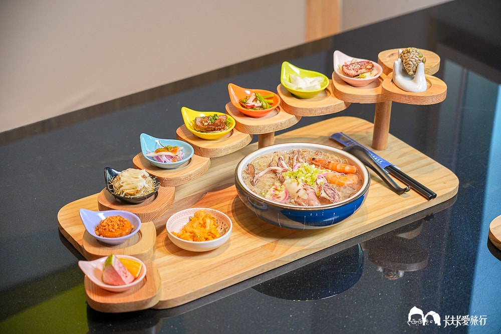 宜蘭簡餐推薦-游饗創意中式定食｜親子餐廳兒童遊戲區+九宮格菜色菜單