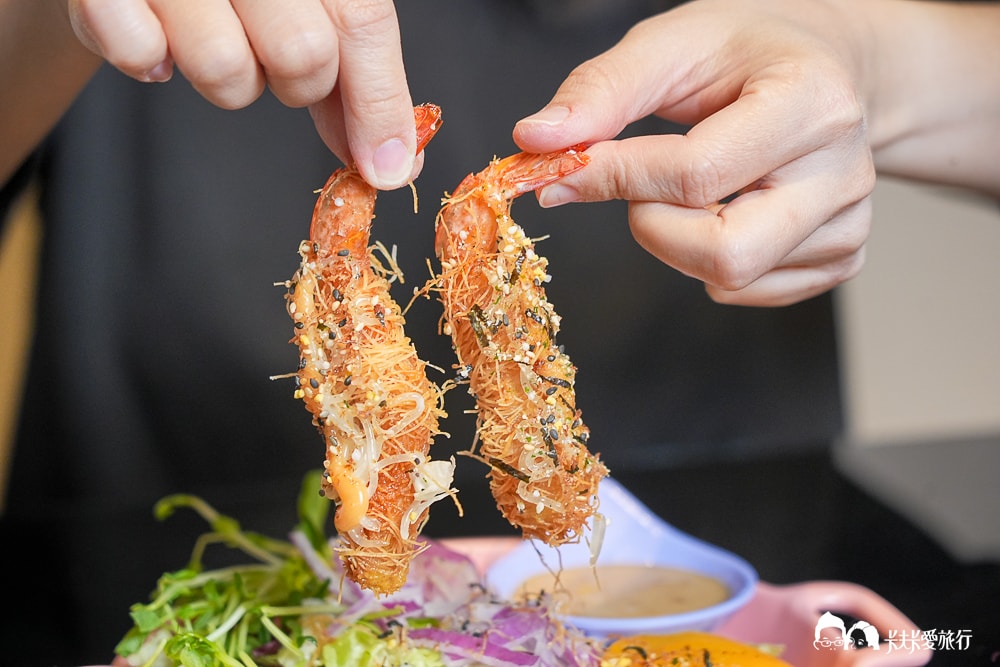 宜蘭簡餐推薦-游饗創意中式定食｜親子餐廳兒童遊戲區+九宮格菜色菜單