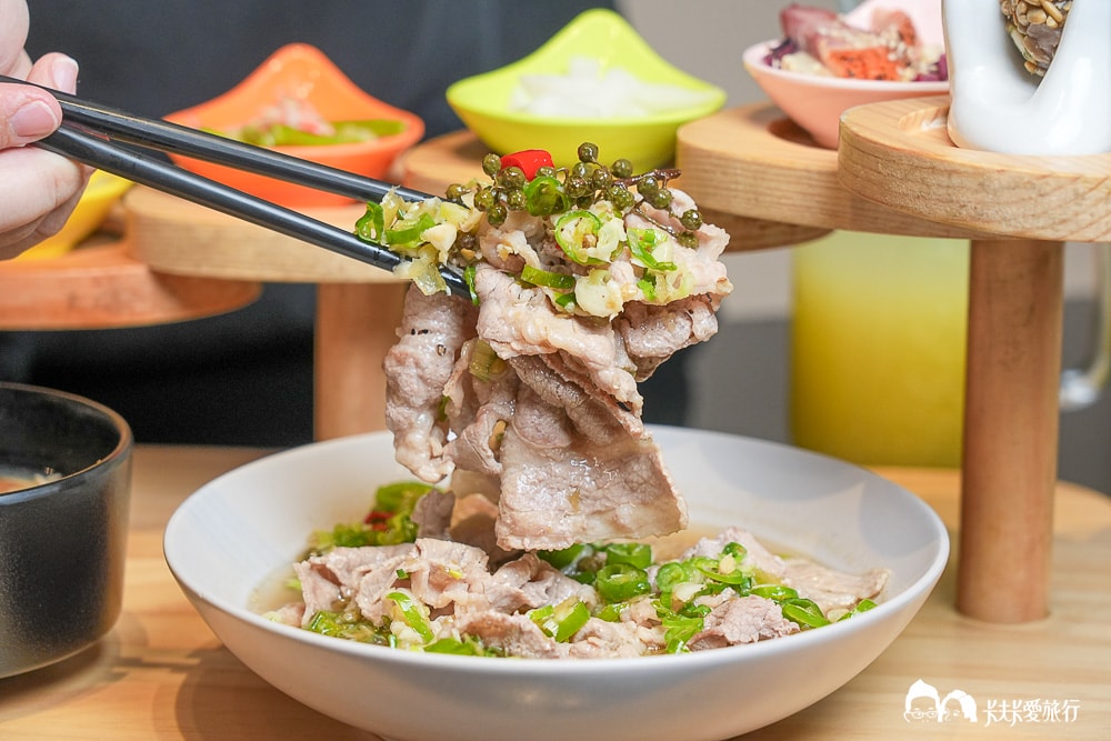 宜蘭簡餐推薦-游饗創意中式定食｜親子餐廳兒童遊戲區+九宮格菜色菜單