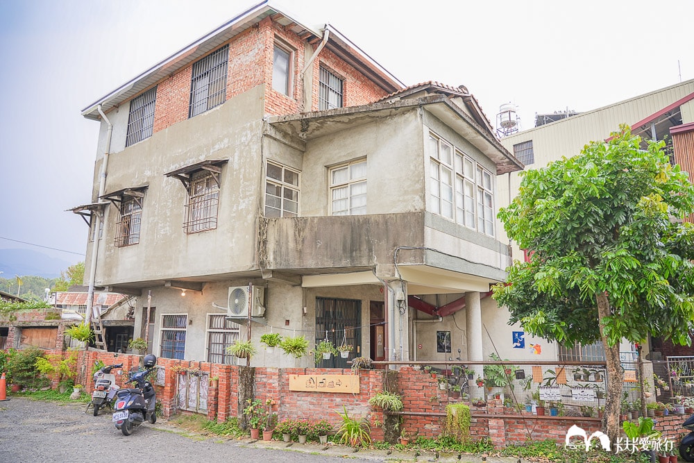 竹山美食地圖新亮點！台西冰菓室：舊客運站變身冰品書屋和菜單