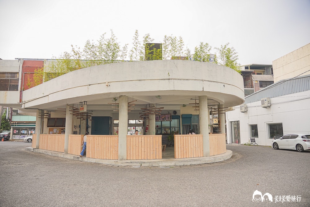 竹山美食地圖新亮點！台西冰菓室：舊客運站變身冰品書屋和菜單