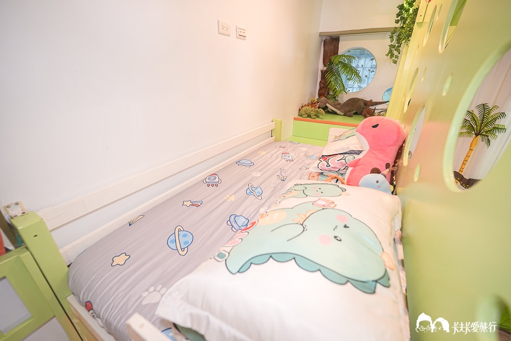 台中親子住宿推薦！后麗安心風自然2館：超狂溜滑梯配大浴缸，小孩玩瘋了