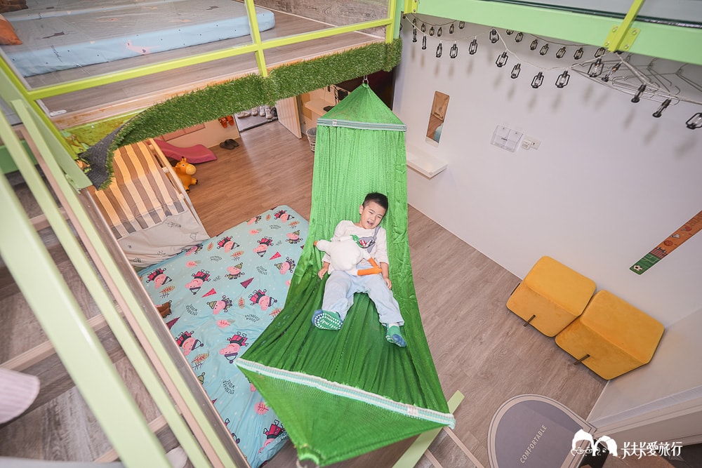 台中親子住宿推薦！后麗安心風自然2館：超狂溜滑梯配大浴缸，小孩玩瘋了