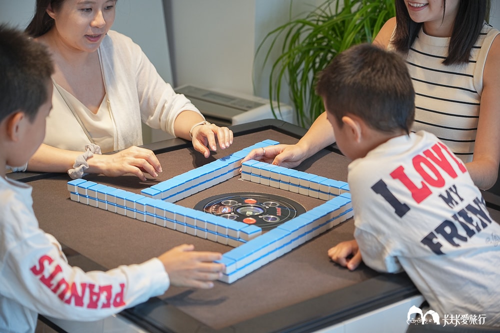 宜蘭親子包棟推薦|甜瓜VILLA:大人KTV、豪華下午茶、小孩瘋狂玩水!羅東質感民宿 - 第14張圖 宜蘭親子包棟推薦|甜瓜VILLA:大人KTV、豪華下午茶、小孩瘋狂玩水!羅東質感民宿