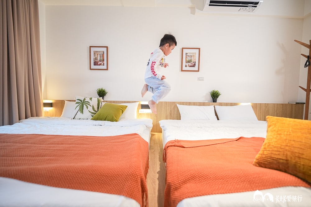 宜蘭親子包棟推薦|甜瓜VILLA:大人KTV、豪華下午茶、小孩瘋狂玩水!羅東質感民宿 - 第60張圖 宜蘭親子包棟推薦|甜瓜VILLA:大人KTV、豪華下午茶、小孩瘋狂玩水!羅東質感民宿