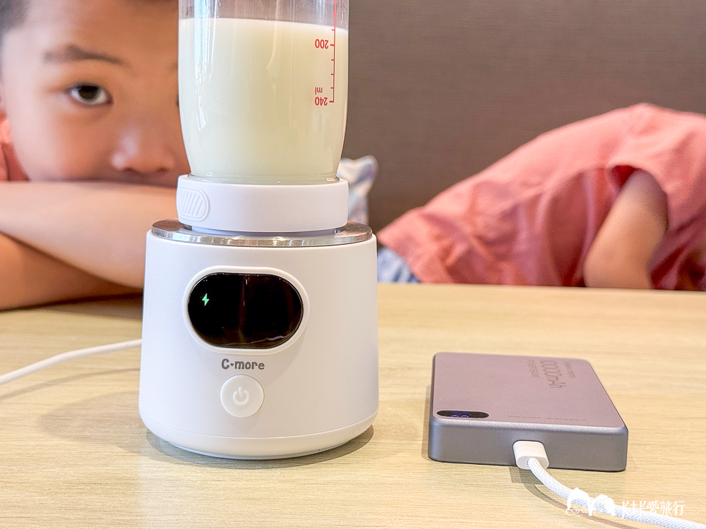 【育兒神器】Cmore Mini Q 可攜式恆溫溫奶器:母乳營養不流失,出門不再手忙腳亂! - 第6張圖 【育兒神器】Cmore Mini Q 可攜式恆溫溫奶器:母乳營養不流失,出門不再手忙腳亂!